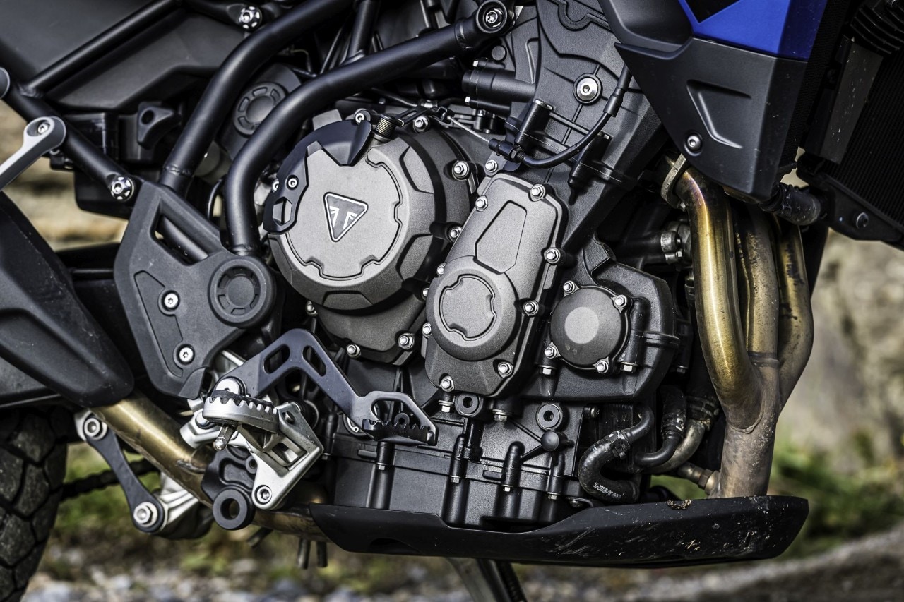 Moto Guzzi V85 TT VS Triumph Tiger 850 Sport: viaggia, guida, SOGNA